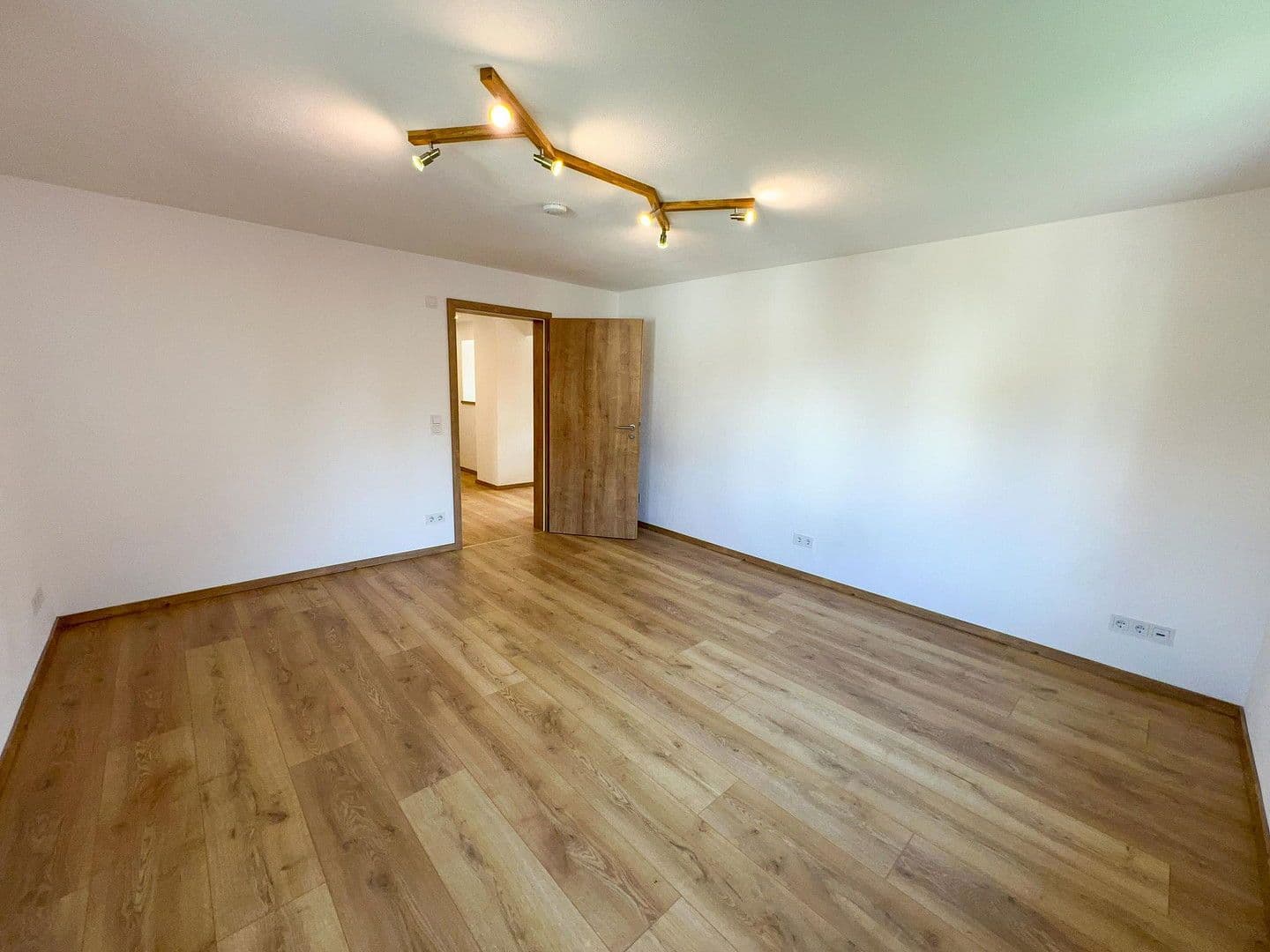 house for sale, 210 m², Bernbacher Str. 4, Hollenbach, Bavaria house for sale, 210 m², Bernbacher Str. 4, Hollenbach, Bavaria