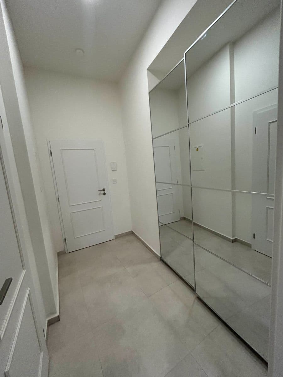 Studio flat to rent, 26 m², Petrská, Prague, Prague Studio flat to rent, 26 m², Petrská, Prague, Prague