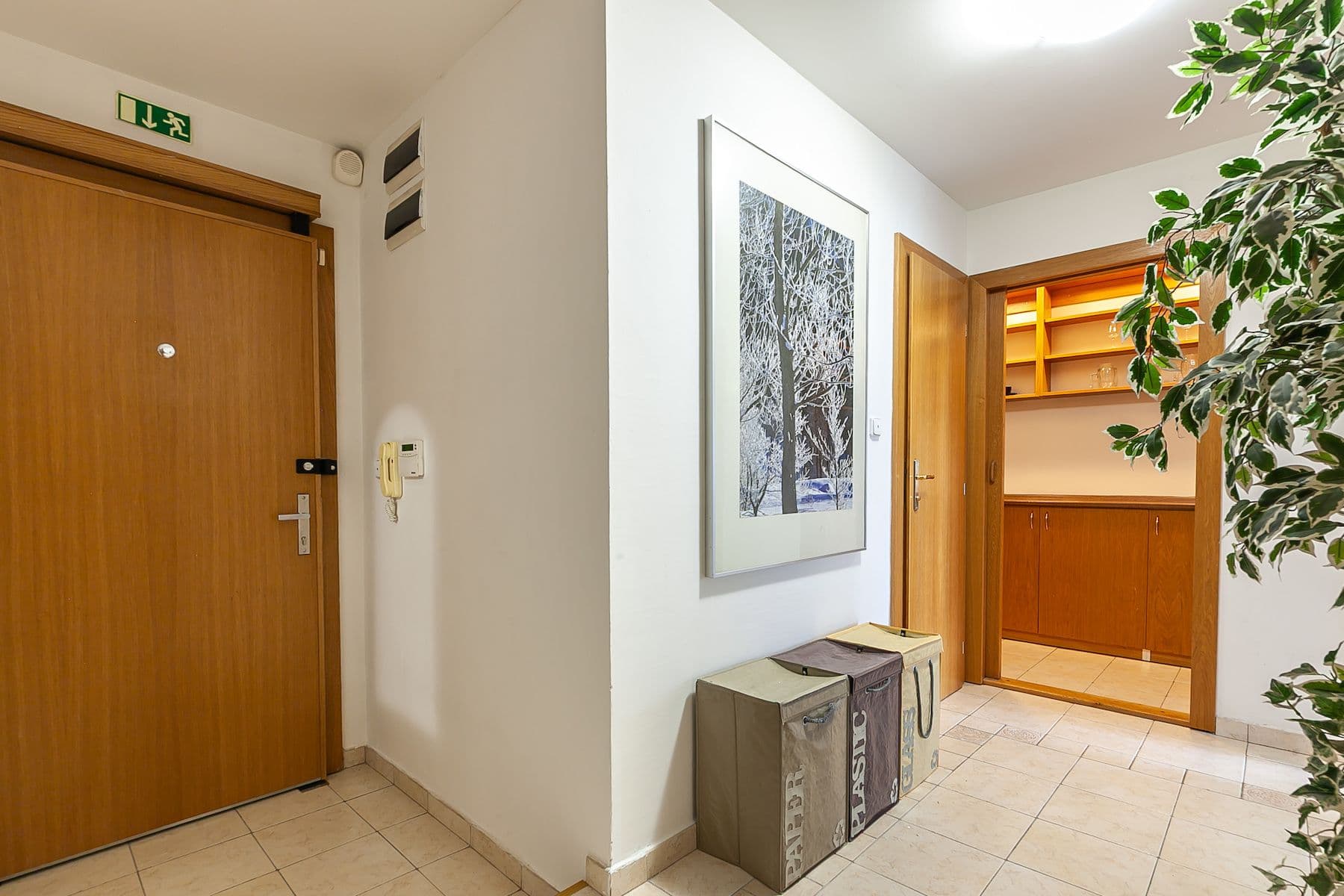 4 bedroom flat for sale, 138 m², Vršovické náměstí, Prague, Prague 4 bedroom flat for sale, 138 m², Vršovické náměstí, Prague, Prague