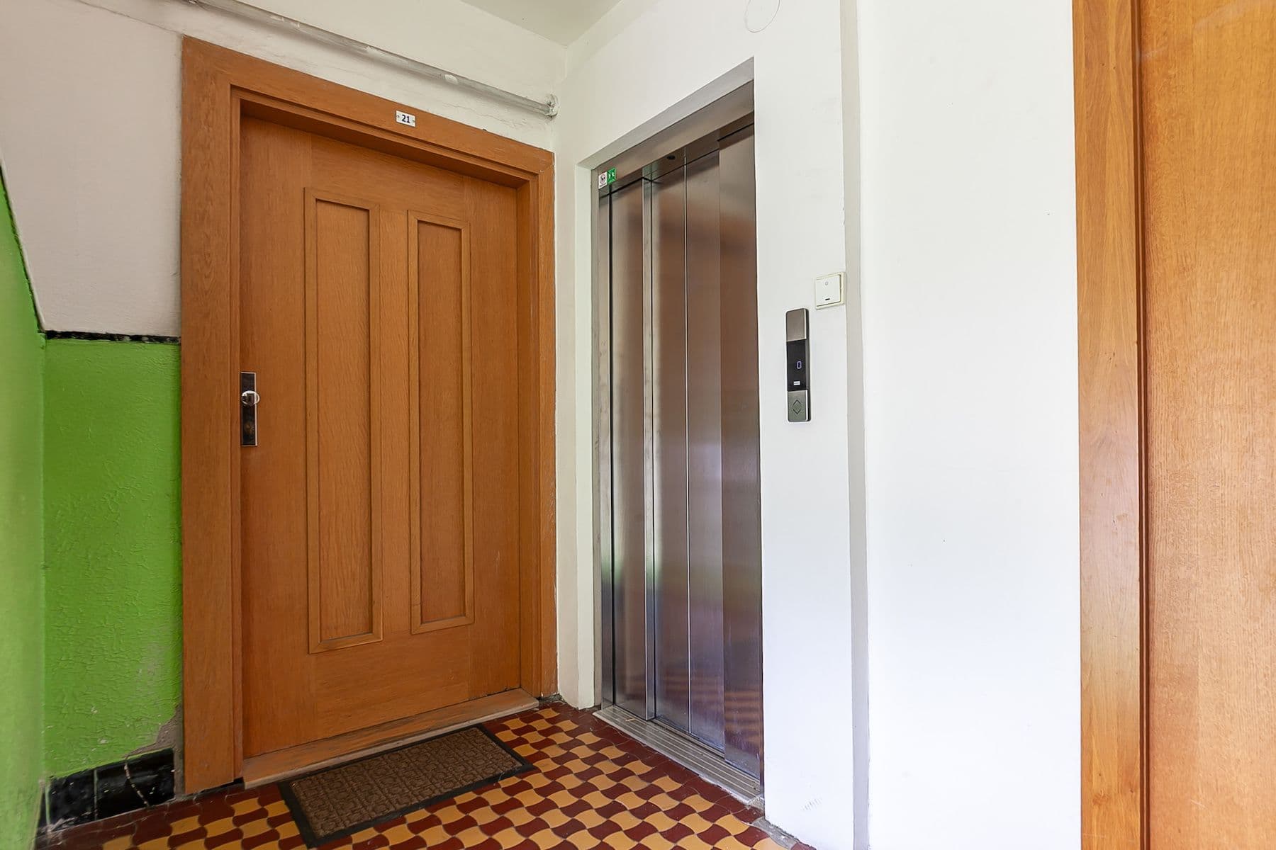 4 bedroom flat for sale, 138 m², Vršovické náměstí, Prague, Prague 4 bedroom flat for sale, 138 m², Vršovické náměstí, Prague, Prague