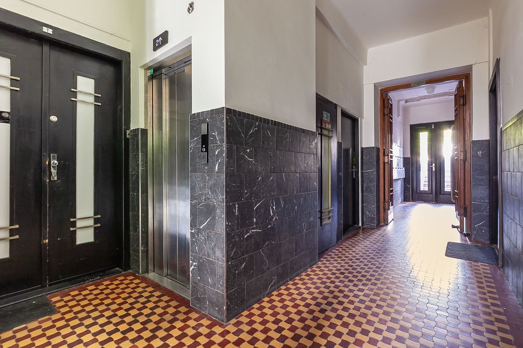 4 bedroom flat for sale, 138 m², Vršovické náměstí, Prague, Prague 4 bedroom flat for sale, 138 m², Vršovické náměstí, Prague, Prague