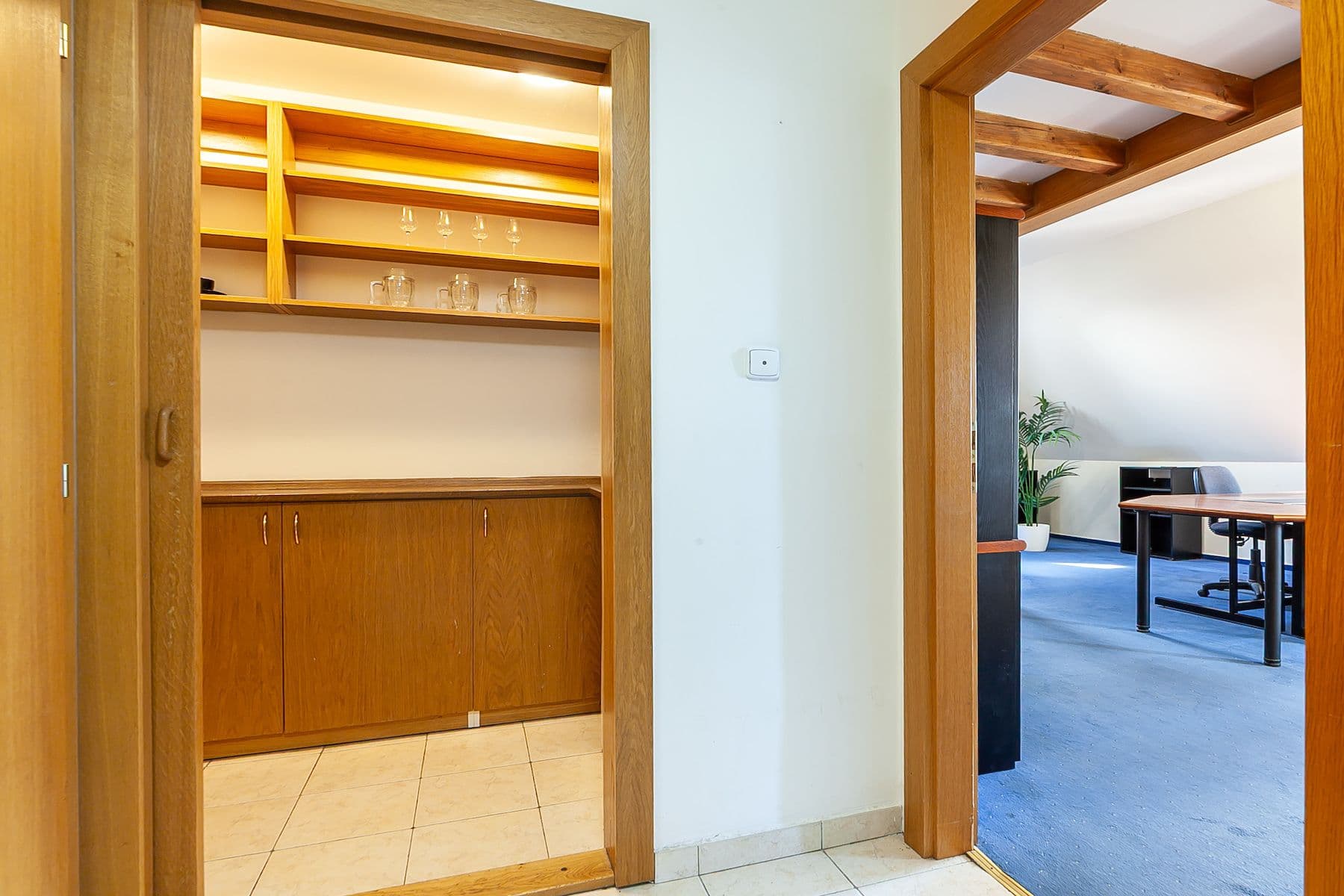 4 bedroom flat for sale, 138 m², Vršovické náměstí, Prague, Prague 4 bedroom flat for sale, 138 m², Vršovické náměstí, Prague, Prague