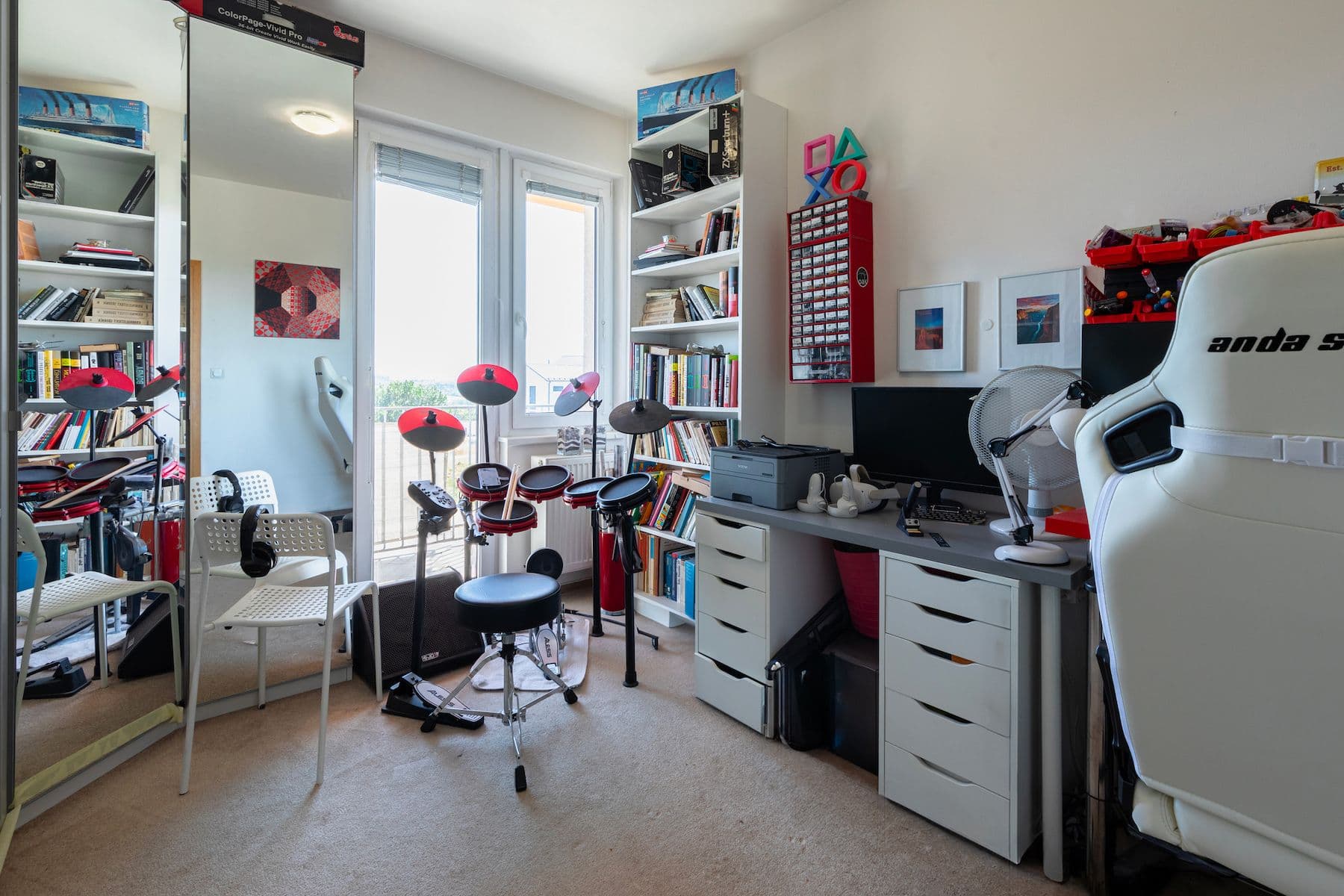 2 bedroom with open-plan kitchen flat for sale, 83 m², Na Výrovně, Prague, Prague 2 bedroom with open-plan kitchen flat for sale, 83 m², Na Výrovně, Prague, Prague