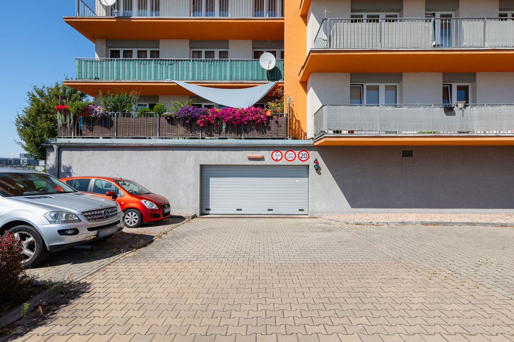 2 bedroom with open-plan kitchen flat for sale, 83 m², Na Výrovně, Prague, Prague 2 bedroom with open-plan kitchen flat for sale, 83 m², Na Výrovně, Prague, Prague