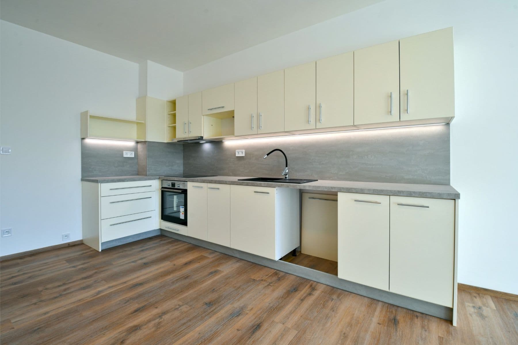 1 bedroom with open-plan kitchen flat for sale, 53 m², Královské svahy, Lázně Kynžvart, Karlovarský Region 1 bedroom with open-plan kitchen flat for sale, 53 m², Královské svahy, Lázně Kynžvart, Karlovarský Region