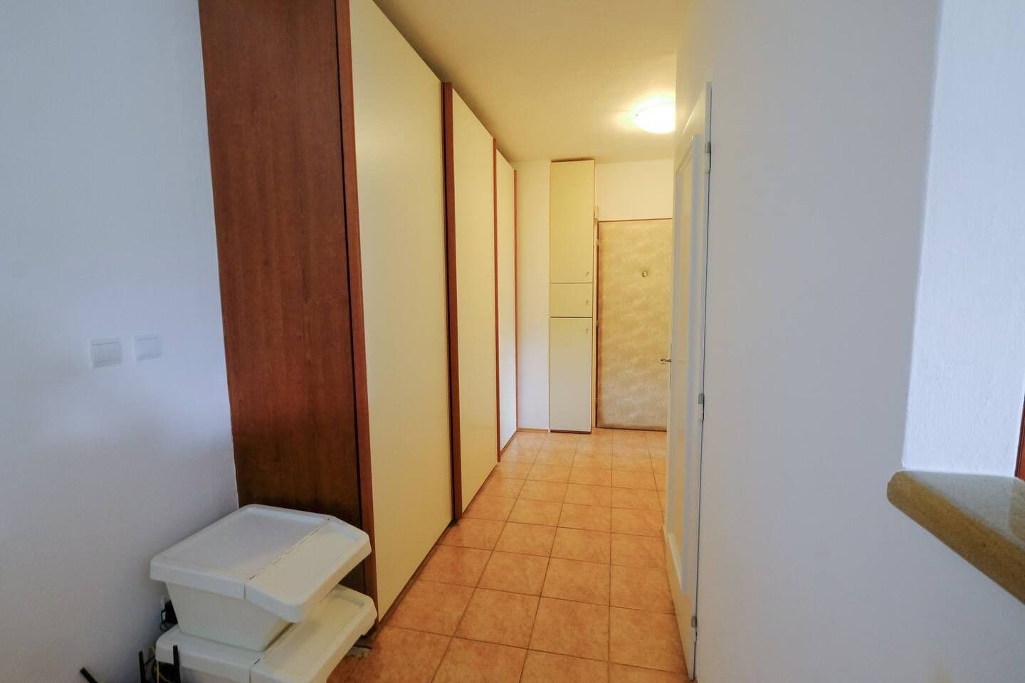 2 bedroom with open-plan kitchen flat to rent, 82 m², Hadovitá, Prague, Prague 2 bedroom with open-plan kitchen flat to rent, 82 m², Hadovitá, Prague, Prague