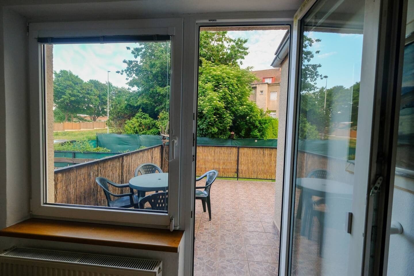 2 bedroom with open-plan kitchen flat to rent, 82 m², Hadovitá, Prague, Prague 2 bedroom with open-plan kitchen flat to rent, 82 m², Hadovitá, Prague, Prague