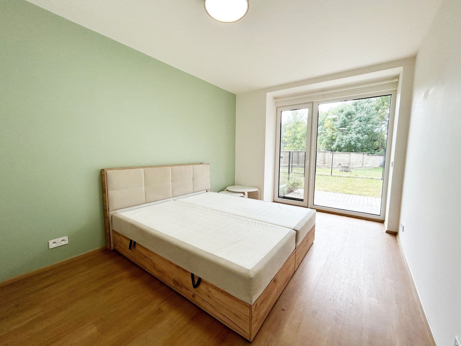 1 bedroom with open-plan kitchen flat to rent, 44 m², Zengrova, Kolín, Středočeský Region 1 bedroom with open-plan kitchen flat to rent, 44 m², Zengrova, Kolín, Středočeský Region