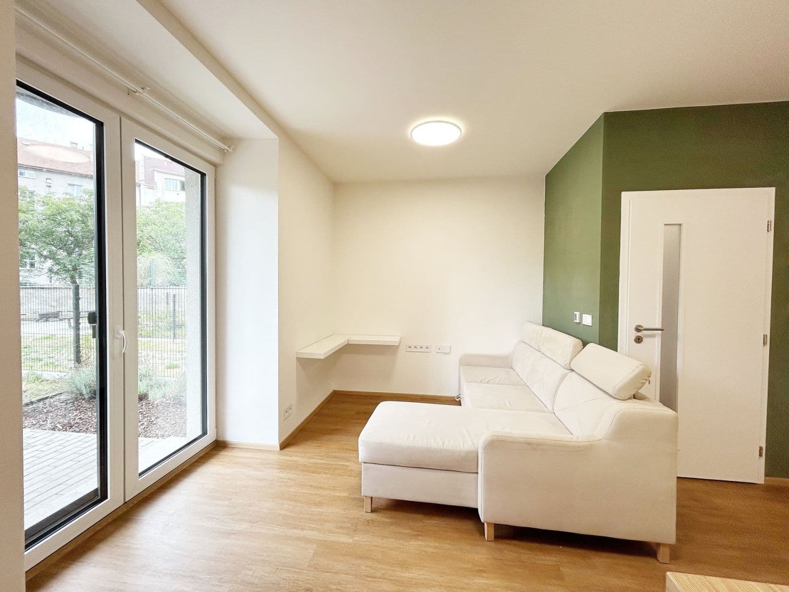 1 bedroom with open-plan kitchen flat to rent, 44 m², Zengrova, Kolín, Středočeský Region 1 bedroom with open-plan kitchen flat to rent, 44 m², Zengrova, Kolín, Středočeský Region