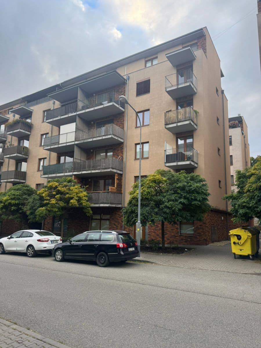 1 bedroom with open-plan kitchen flat for sale, 65 m², U Leskavy, Brno, Jihomoravský Region 1 bedroom with open-plan kitchen flat for sale, 65 m², U Leskavy, Brno, Jihomoravský Region