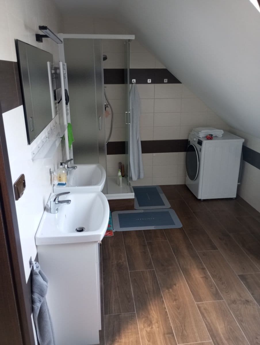 3 bedroom flat to rent, 135 m², Žimutice, Jihočeský Region 3 bedroom flat to rent, 135 m², Žimutice, Jihočeský Region