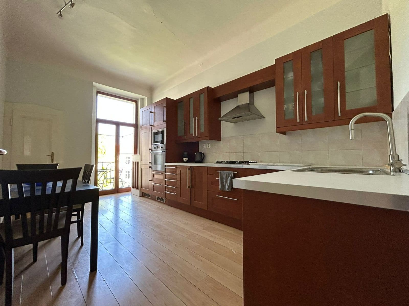 4 bedroom flat to rent, 90 m², Na Valech, Prague, Prague 4 bedroom flat to rent, 90 m², Na Valech, Prague, Prague