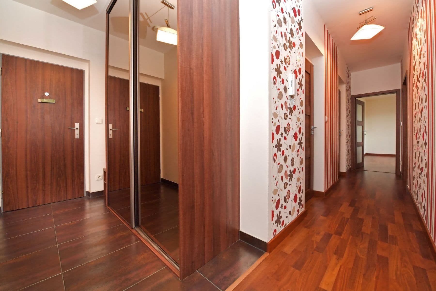 2 bedroom with open-plan kitchen flat for sale, 70 m², Břeclavská, Prague, Prague 2 bedroom with open-plan kitchen flat for sale, 70 m², Břeclavská, Prague, Prague