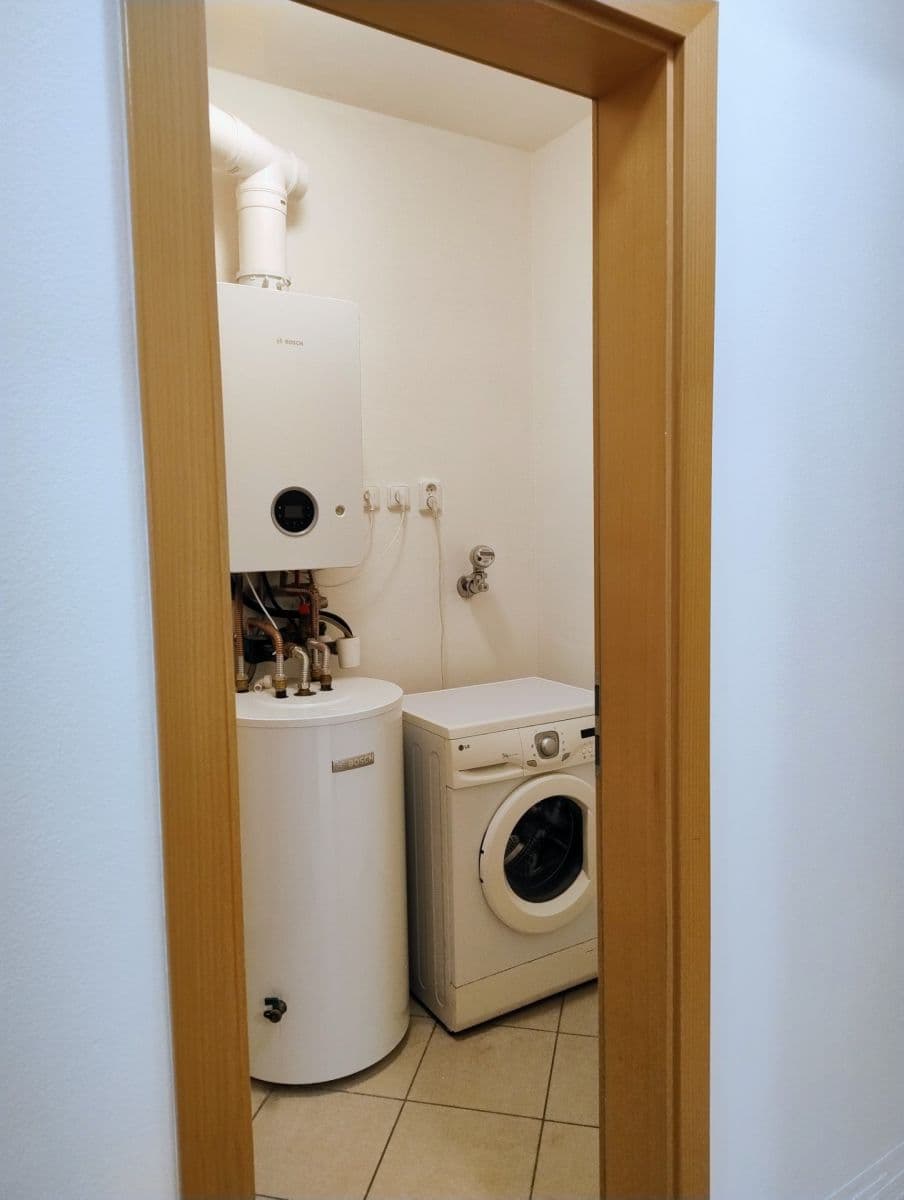 Studio flat for sale, 46 m², Nad Okrouhlíkem, Prague, Prague Studio flat for sale, 46 m², Nad Okrouhlíkem, Prague, Prague