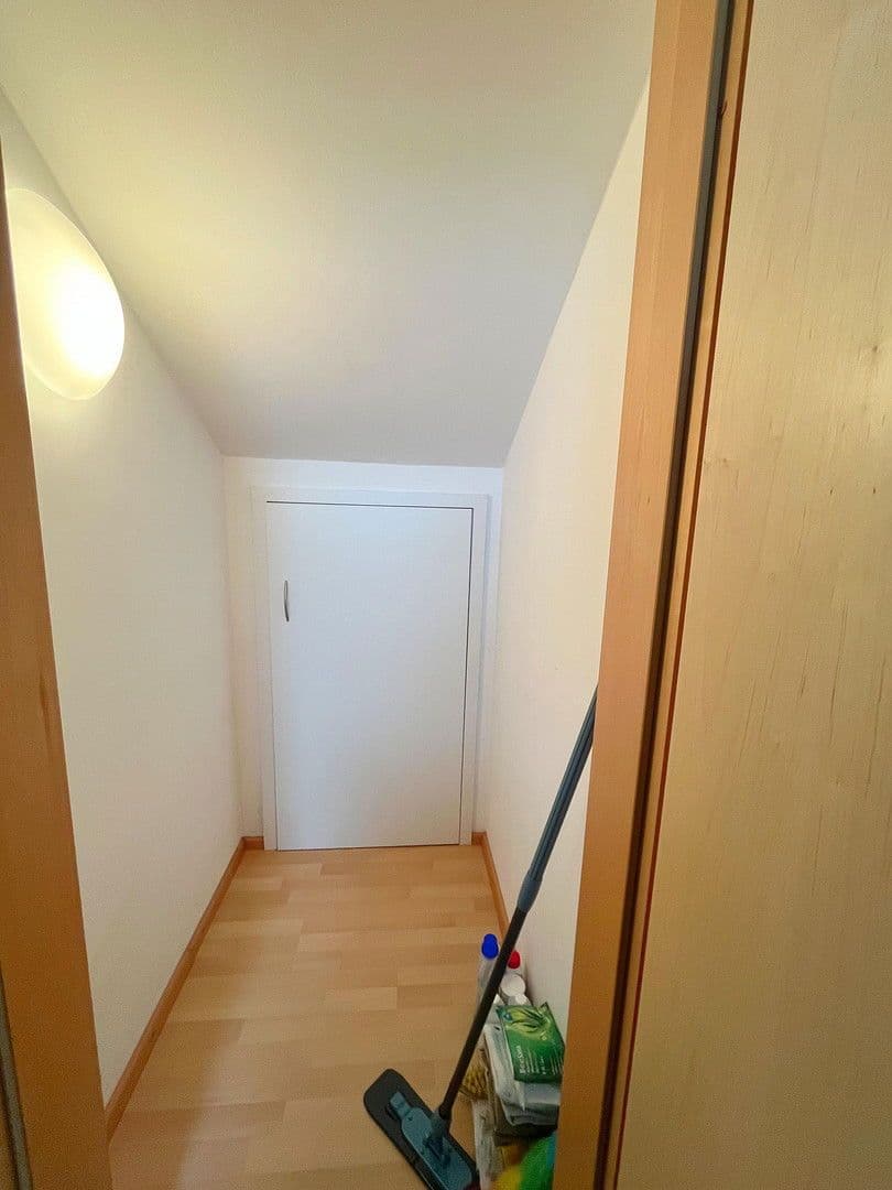 2 bedroom with open-plan kitchen flat to rent, 103 m², Pforzheim, Baden-Württemberg 2 bedroom with open-plan kitchen flat to rent, 103 m², Pforzheim, Baden-Württemberg