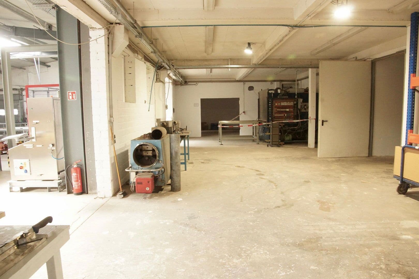 non-residential property to rent, 919 m², Hafelsstraße 205 / Ennsstraße 21, Krefeld, North Rhine-Westphalia non-residential property to rent, 919 m², Hafelsstraße 205 / Ennsstraße 21, Krefeld, North Rhine-Westphalia