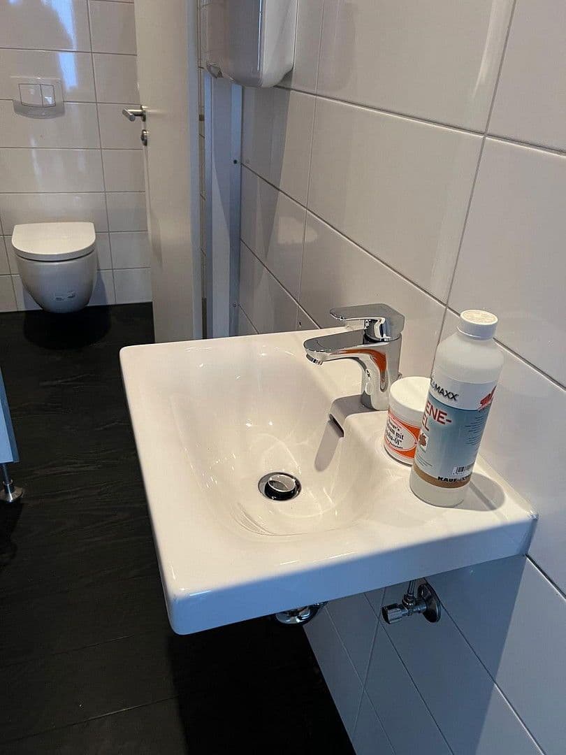 office to rent, 218 m², Zur Riete 4, Lübbecke, North Rhine-Westphalia office to rent, 218 m², Zur Riete 4, Lübbecke, North Rhine-Westphalia