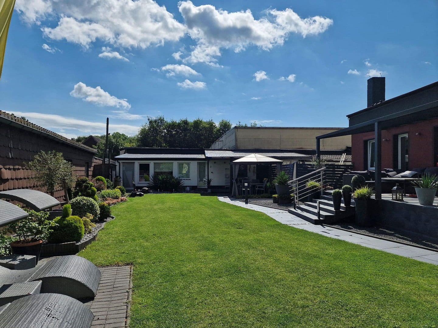 house for sale, 420 m², Tettenbachstr. 17, Dortmund Hostedde, North Rhine-Westphalia house for sale, 420 m², Tettenbachstr. 17, Dortmund Hostedde, North Rhine-Westphalia