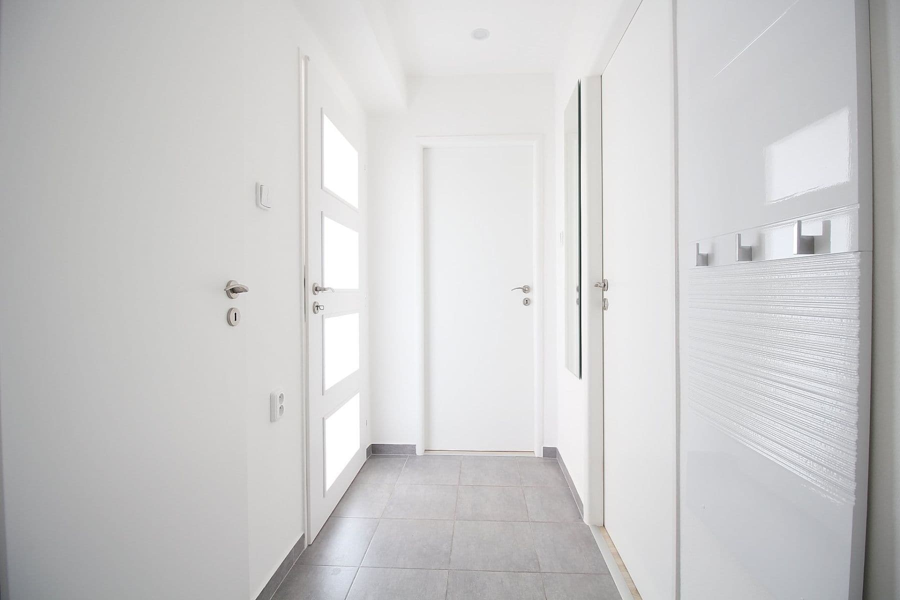 2 bedroom with open-plan kitchen flat to rent, 43 m², K Červenému vrchu, Prague, Prague 2 bedroom with open-plan kitchen flat to rent, 43 m², K Červenému vrchu, Prague, Prague