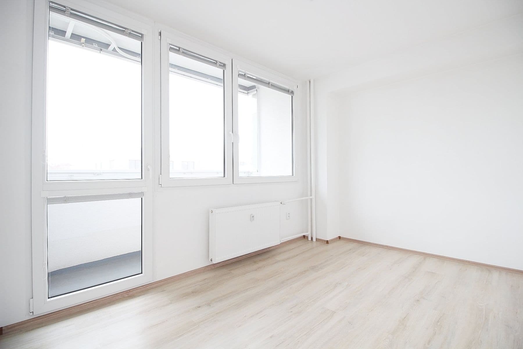 2 bedroom with open-plan kitchen flat to rent, 43 m², K Červenému vrchu, Prague, Prague 2 bedroom with open-plan kitchen flat to rent, 43 m², K Červenému vrchu, Prague, Prague