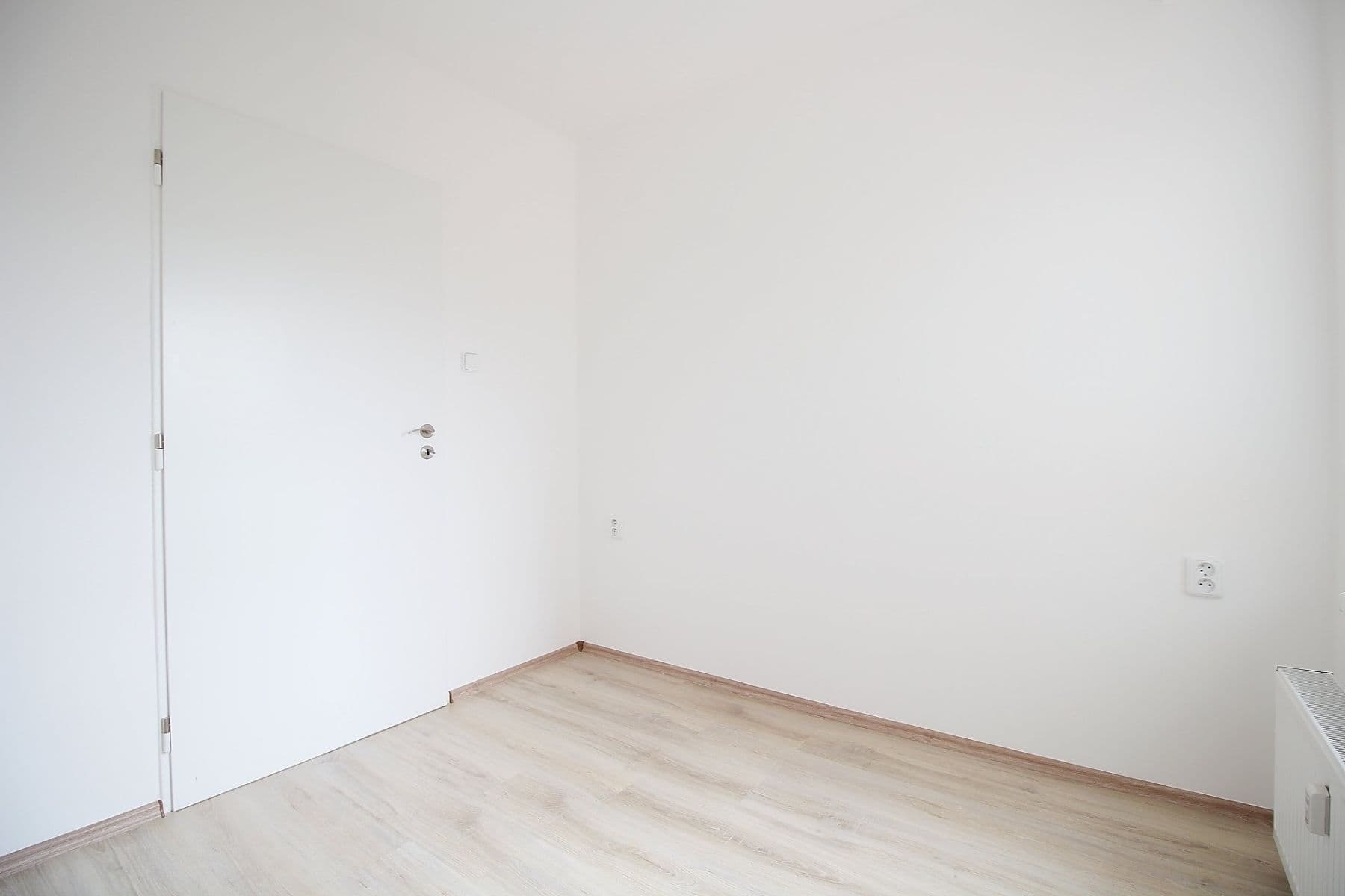 2 bedroom with open-plan kitchen flat to rent, 43 m², K Červenému vrchu, Prague, Prague 2 bedroom with open-plan kitchen flat to rent, 43 m², K Červenému vrchu, Prague, Prague