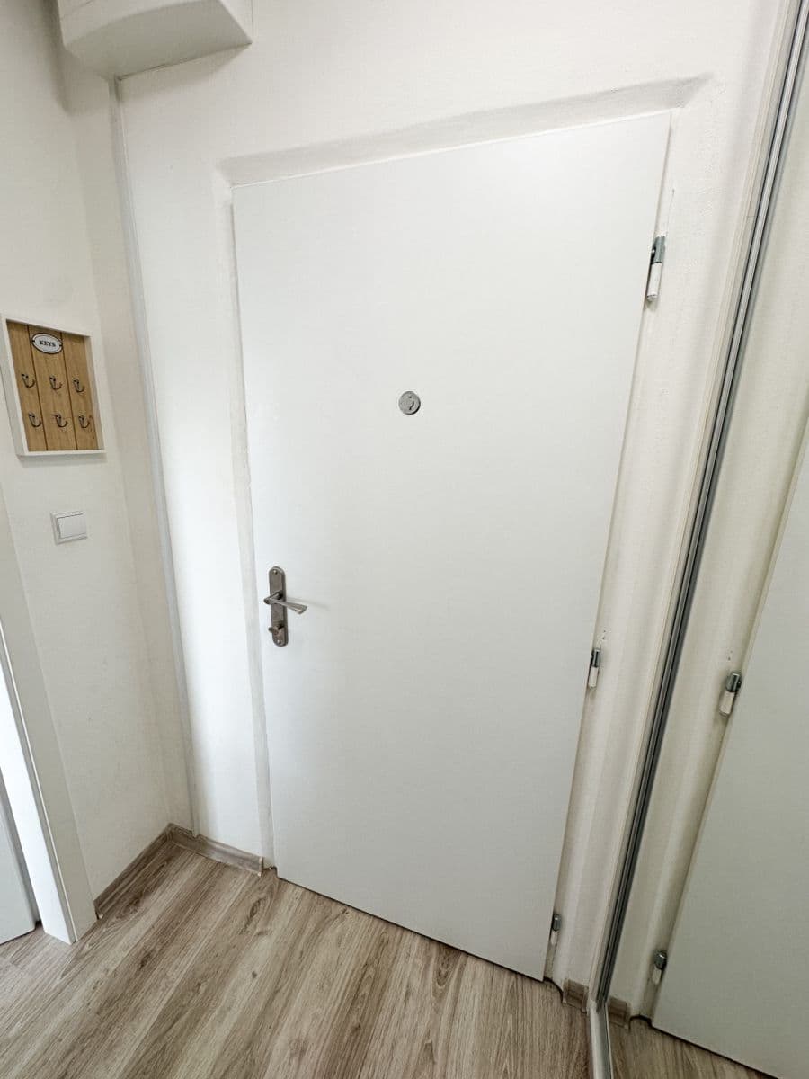 Studio flat to rent, 33 m², Veltruská, Prague, Prague Studio flat to rent, 33 m², Veltruská, Prague, Prague