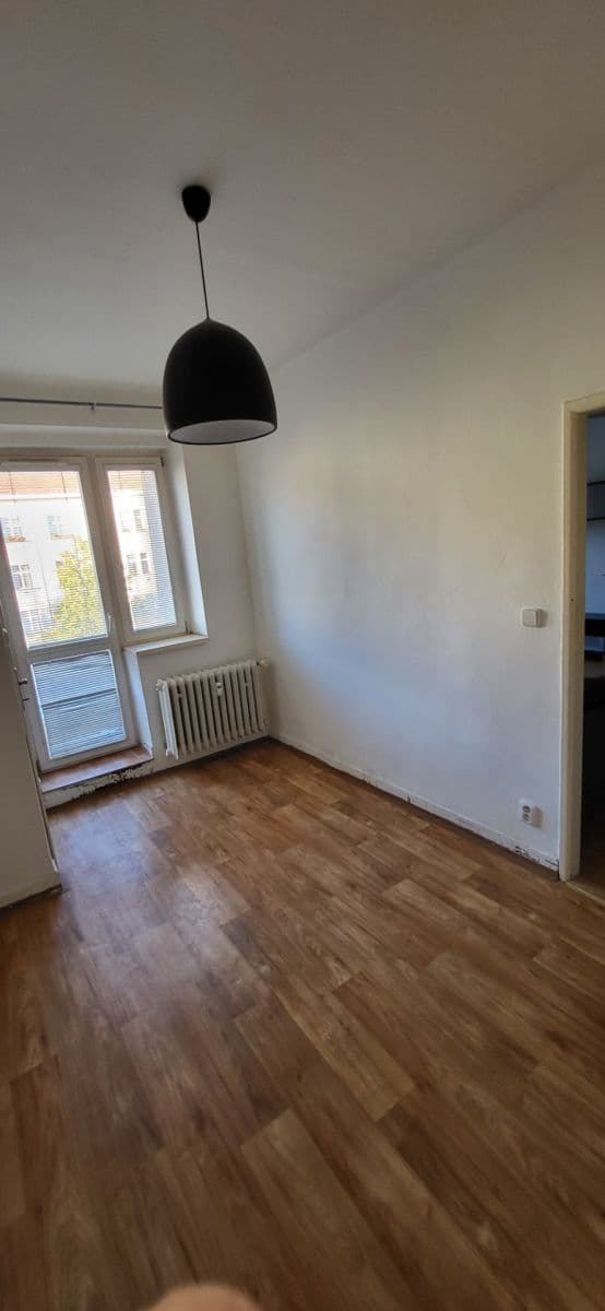 3 bedroom flat to rent, 72 m², Hartigova, Prague, Prague 3 bedroom flat to rent, 72 m², Hartigova, Prague, Prague