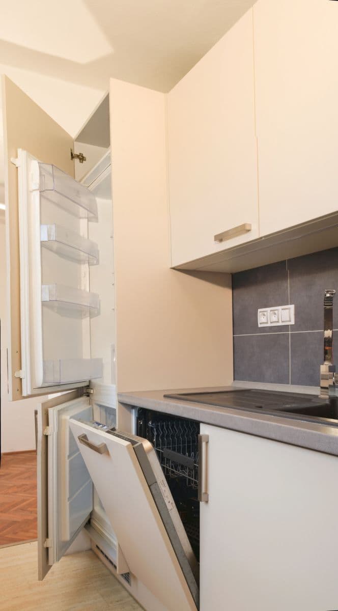 3 bedroom flat for sale, 64 m², Kollárova, Písek, Jihočeský Region 3 bedroom flat for sale, 64 m², Kollárova, Písek, Jihočeský Region