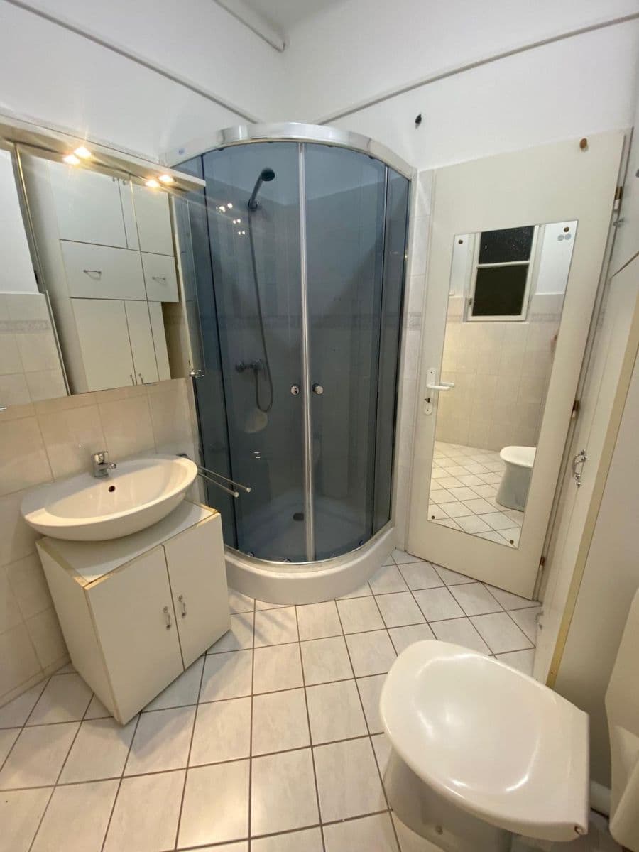 2 bedroom flat for sale, 70 m², Nákladní, Karlovy Vary, Karlovarský Region 2 bedroom flat for sale, 70 m², Nákladní, Karlovy Vary, Karlovarský Region