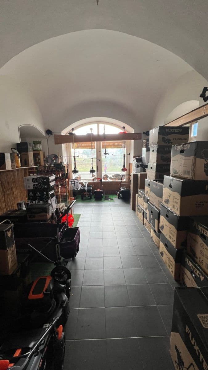 non-residential property to rent, 250 m², Nádražní, Sedlčany, Středočeský Region non-residential property to rent, 250 m², Nádražní, Sedlčany, Středočeský Region