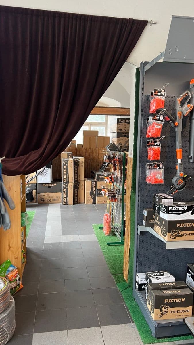 non-residential property to rent, 250 m², Nádražní, Sedlčany, Středočeský Region non-residential property to rent, 250 m², Nádražní, Sedlčany, Středočeský Region