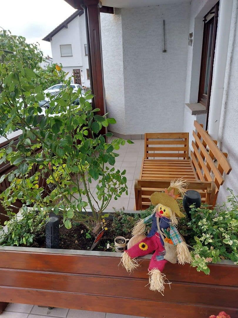 2 bedroom with open-plan kitchen flat to rent, 100 m², Hainburg, Hesse 2 bedroom with open-plan kitchen flat to rent, 100 m², Hainburg, Hesse