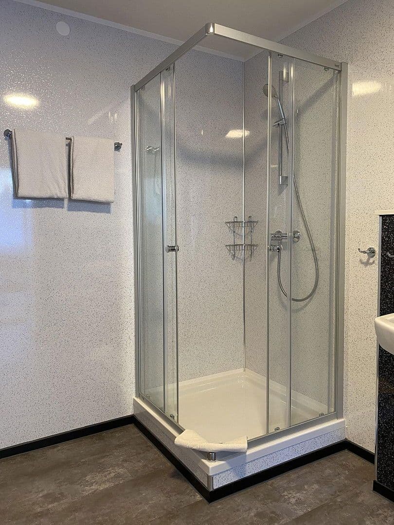 non-residential property for sale, 3,500 m², Udostr. 72-74, Trier, Rhineland-Palatinate non-residential property for sale, 3,500 m², Udostr. 72-74, Trier, Rhineland-Palatinate