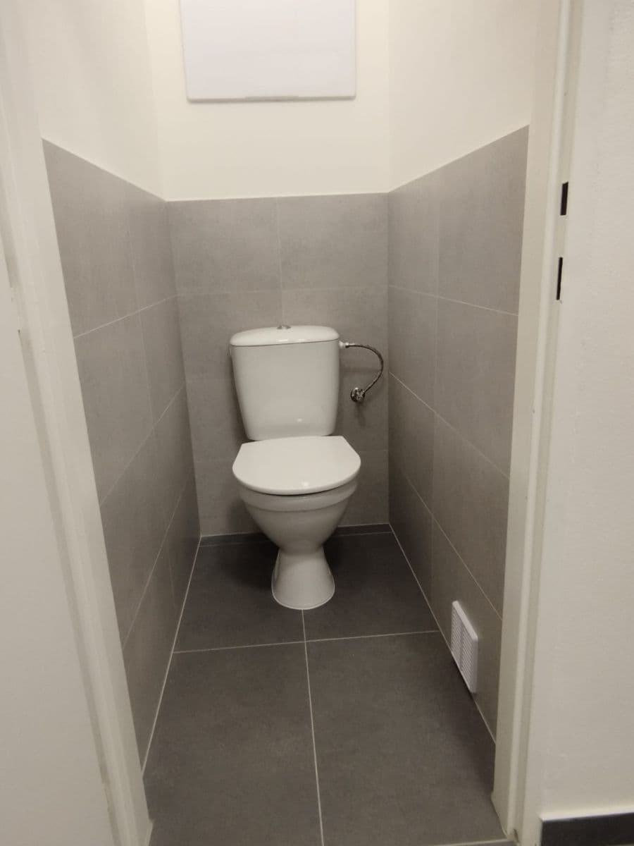 1 bedroom flat to rent, 78 m², Ruská, Prague, Prague 1 bedroom flat to rent, 78 m², Ruská, Prague, Prague