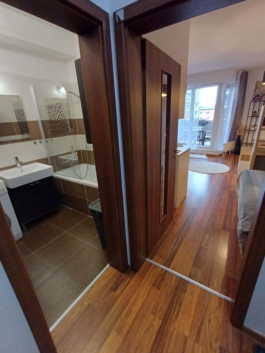 Studio flat for sale, 40 m², Počernická, Prague, Prague Studio flat for sale, 40 m², Počernická, Prague, Prague