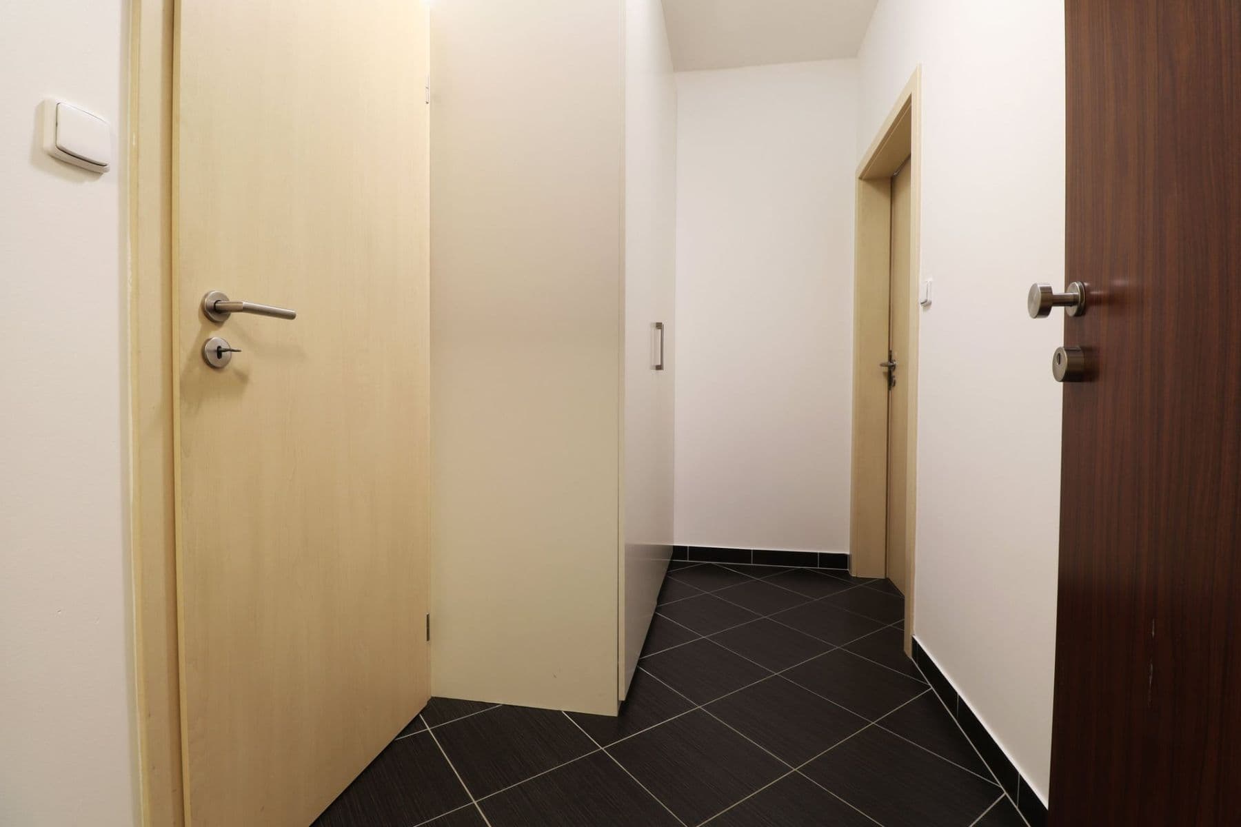 1 bedroom with open-plan kitchen flat to rent, 53 m², Hugo Haase, Prague, Prague 1 bedroom with open-plan kitchen flat to rent, 53 m², Hugo Haase, Prague, Prague