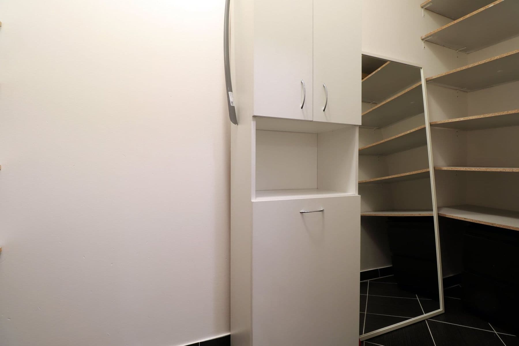 1 bedroom with open-plan kitchen flat to rent, 53 m², Hugo Haase, Prague, Prague 1 bedroom with open-plan kitchen flat to rent, 53 m², Hugo Haase, Prague, Prague