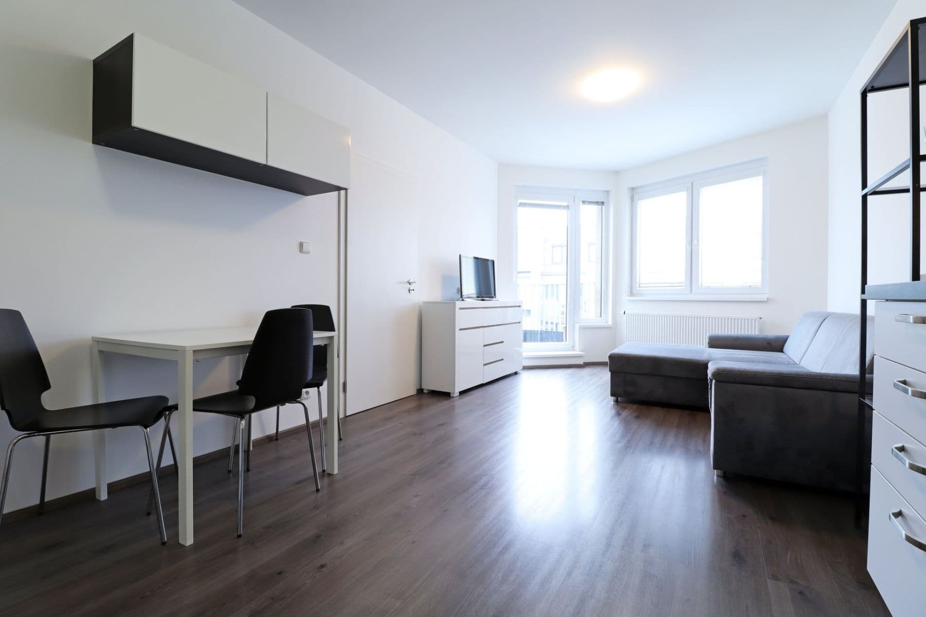 1 bedroom with open-plan kitchen flat to rent, 53 m², Hugo Haase, Prague, Prague 1 bedroom with open-plan kitchen flat to rent, 53 m², Hugo Haase, Prague, Prague