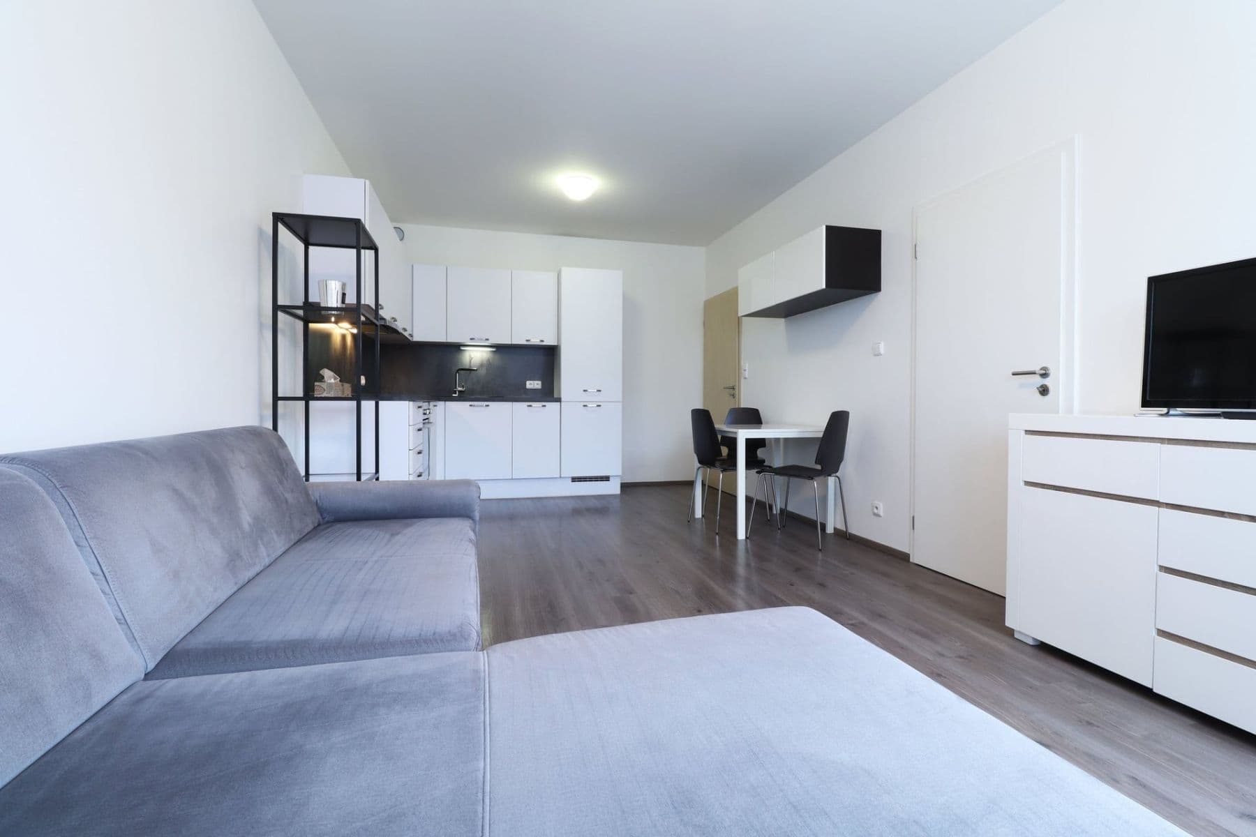1 bedroom with open-plan kitchen flat to rent, 53 m², Hugo Haase, Prague, Prague 1 bedroom with open-plan kitchen flat to rent, 53 m², Hugo Haase, Prague, Prague