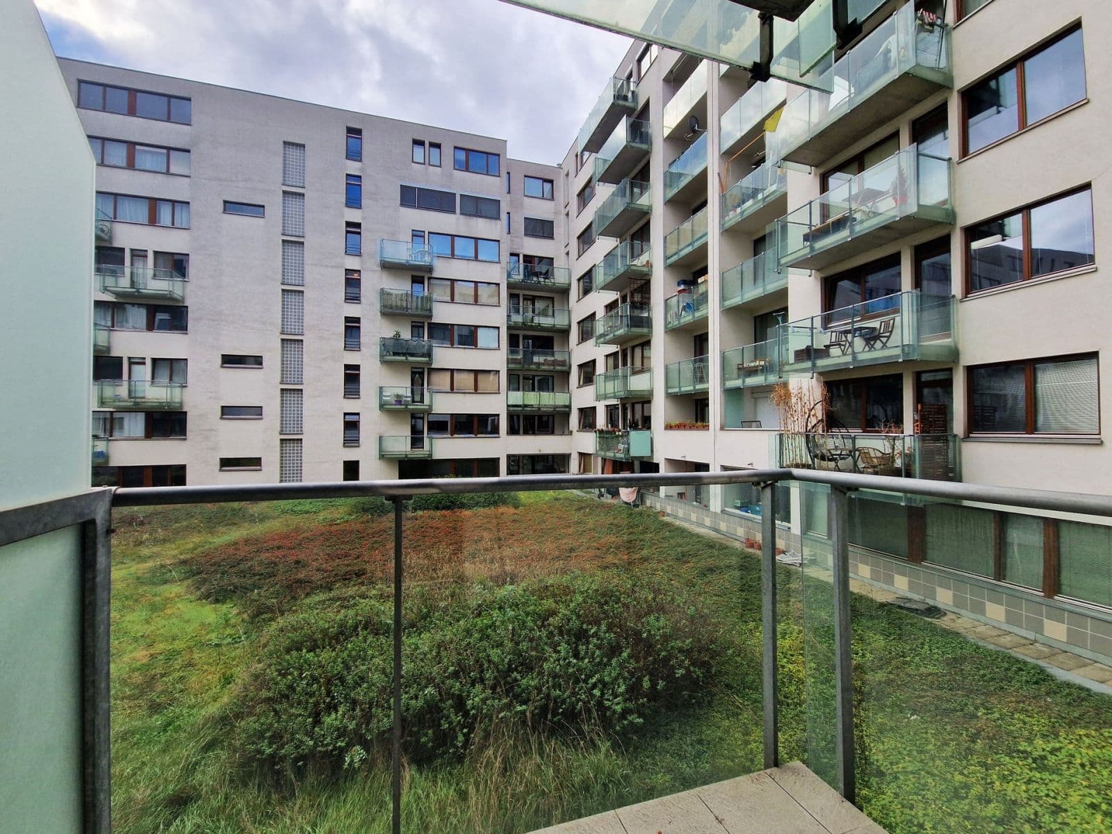 1 bedroom with open-plan kitchen flat to rent, 48 m², Poupětova, Prague, Prague 1 bedroom with open-plan kitchen flat to rent, 48 m², Poupětova, Prague, Prague