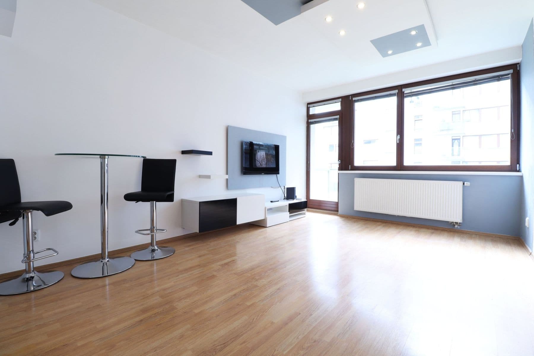 1 bedroom with open-plan kitchen flat to rent, 48 m², Poupětova, Prague, Prague 1 bedroom with open-plan kitchen flat to rent, 48 m², Poupětova, Prague, Prague