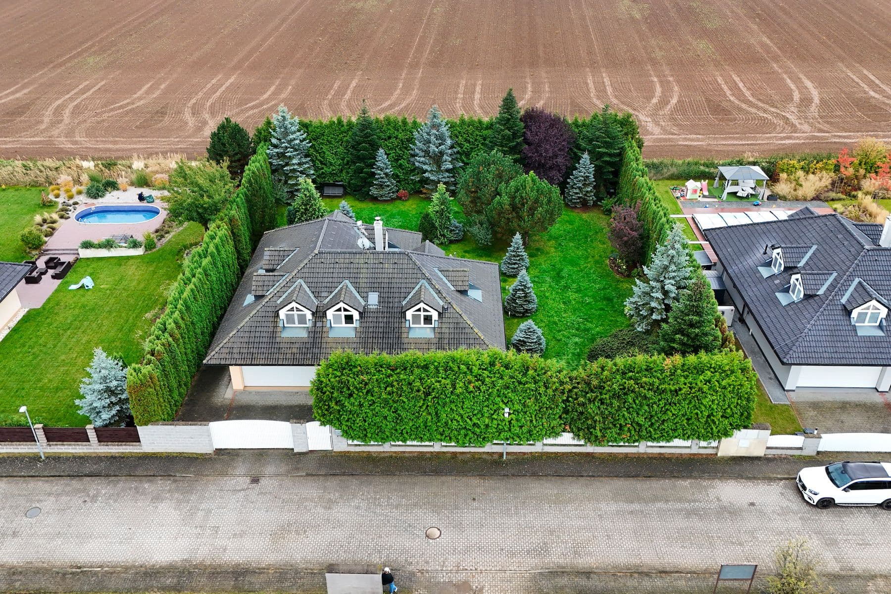 house for sale, 274 m², Karafiátová, Jesenice, Středočeský Region house for sale, 274 m², Karafiátová, Jesenice, Středočeský Region