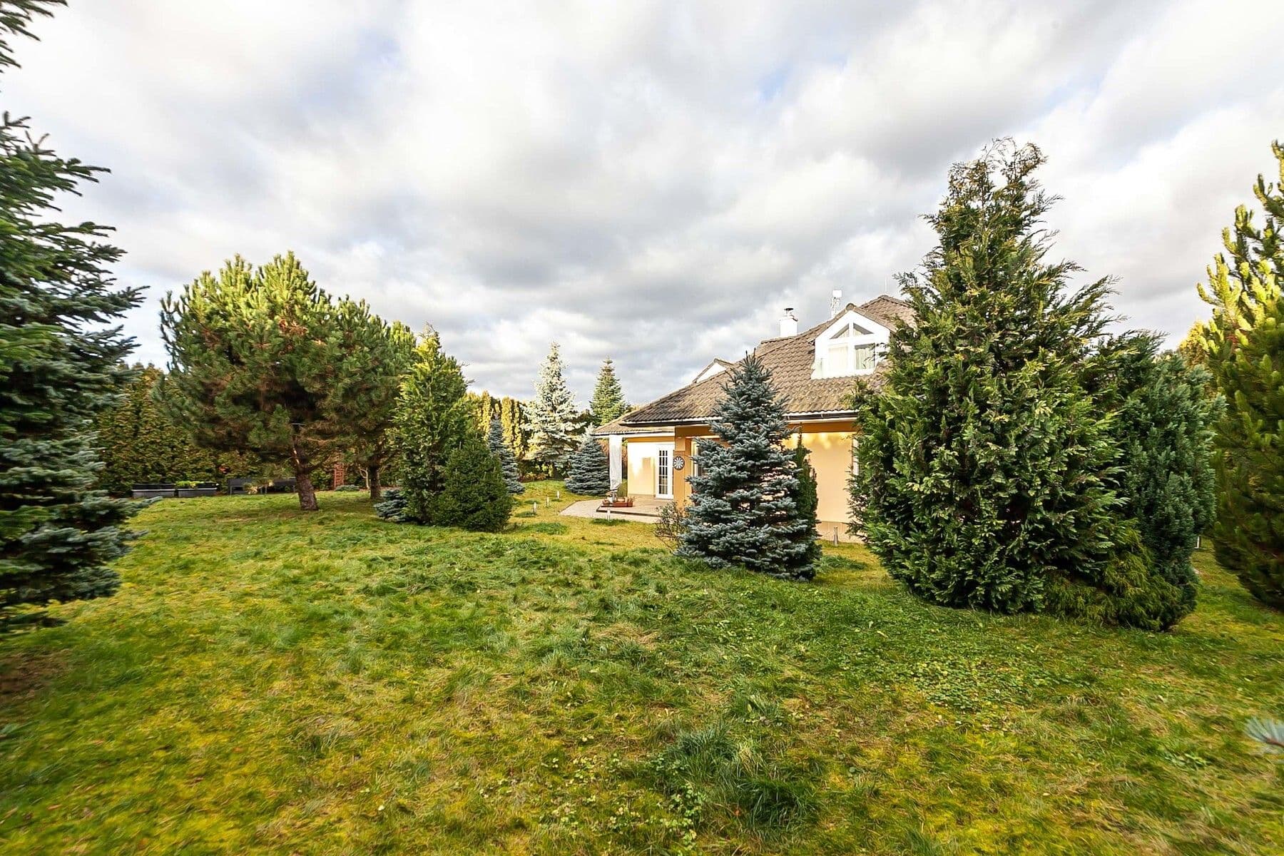 house for sale, 274 m², Karafiátová, Jesenice, Středočeský Region house for sale, 274 m², Karafiátová, Jesenice, Středočeský Region