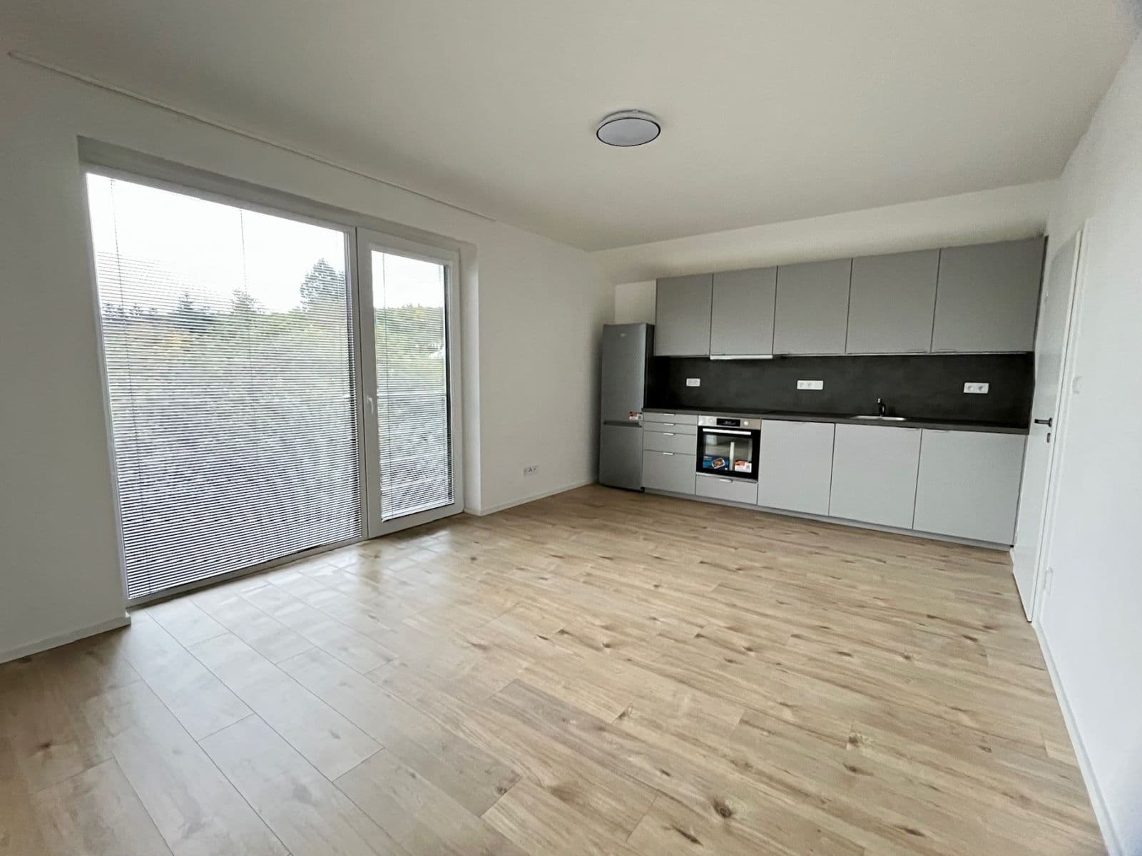 2 bedroom with open-plan kitchen flat to rent, 80 m², U nádraží, Mníšek pod Brdy, Středočeský Region 2 bedroom with open-plan kitchen flat to rent, 80 m², U nádraží, Mníšek pod Brdy, Středočeský Region