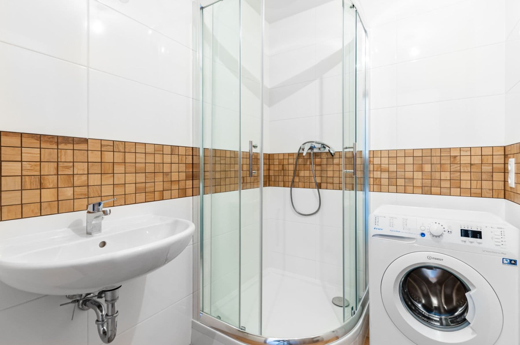 Studio flat to rent, 32 m², Mantovská, Prague, Prague Studio flat to rent, 32 m², Mantovská, Prague, Prague