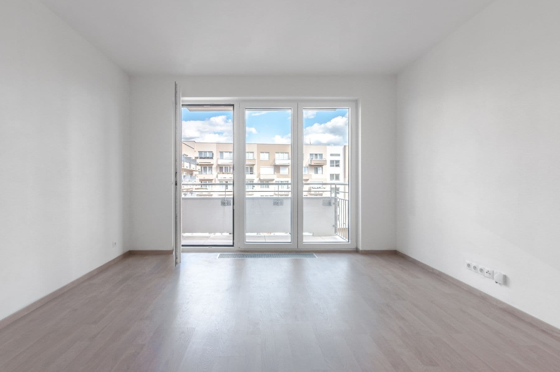 Studio flat to rent, 32 m², Mantovská, Prague, Prague Studio flat to rent, 32 m², Mantovská, Prague, Prague