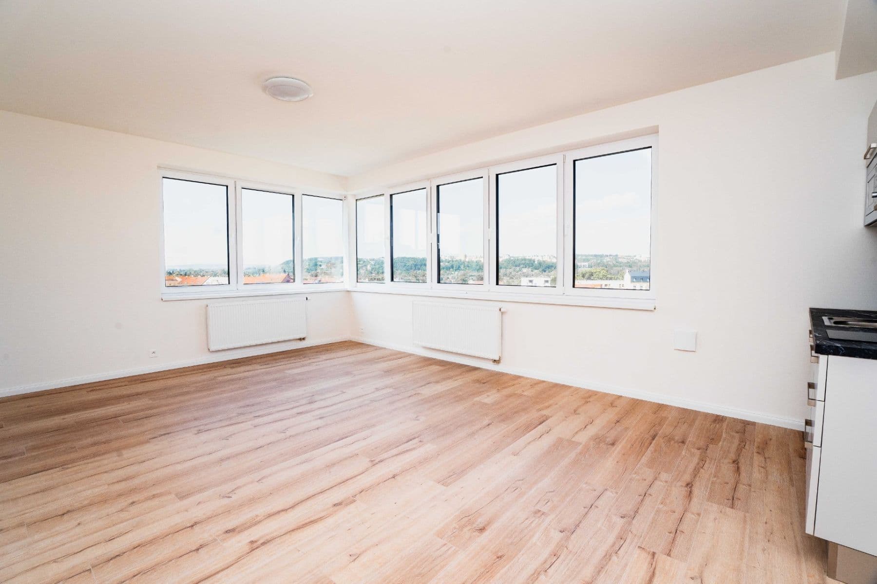 2 bedroom with open-plan kitchen flat to rent, 69 m², Kotkova, Plzeň, Plzeňský Region 2 bedroom with open-plan kitchen flat to rent, 69 m², Kotkova, Plzeň, Plzeňský Region