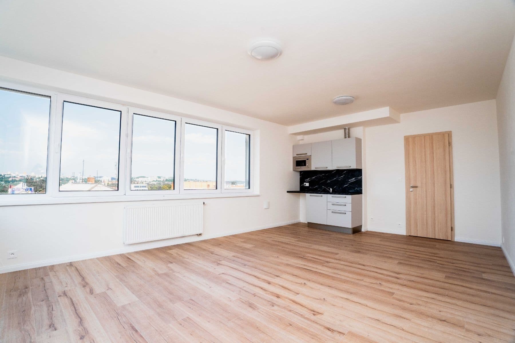 2 bedroom with open-plan kitchen flat to rent, 69 m², Kotkova, Plzeň, Plzeňský Region 2 bedroom with open-plan kitchen flat to rent, 69 m², Kotkova, Plzeň, Plzeňský Region