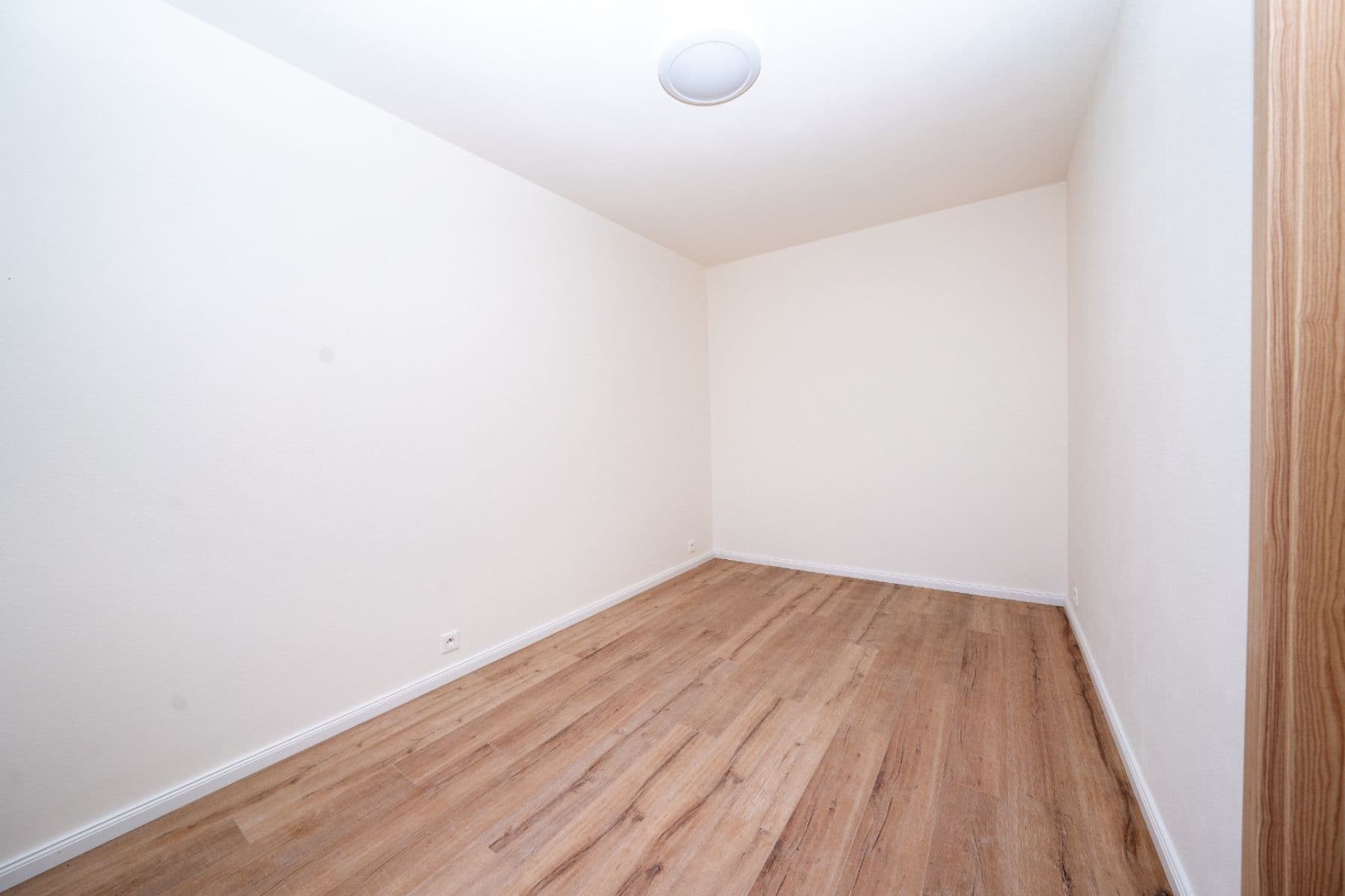 2 bedroom with open-plan kitchen flat to rent, 69 m², Kotkova, Plzeň, Plzeňský Region 2 bedroom with open-plan kitchen flat to rent, 69 m², Kotkova, Plzeň, Plzeňský Region