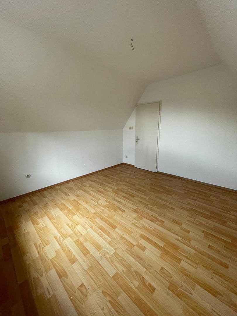 3 bedroom flat to rent, 50 m², In der Wüste 39, Leverkusen, North Rhine-Westphalia 3 bedroom flat to rent, 50 m², In der Wüste 39, Leverkusen, North Rhine-Westphalia